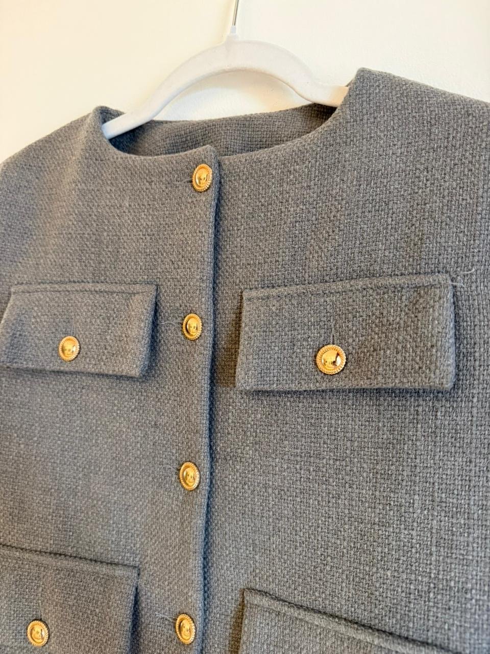 Chaqueta Elegante Gris - Imagen 4