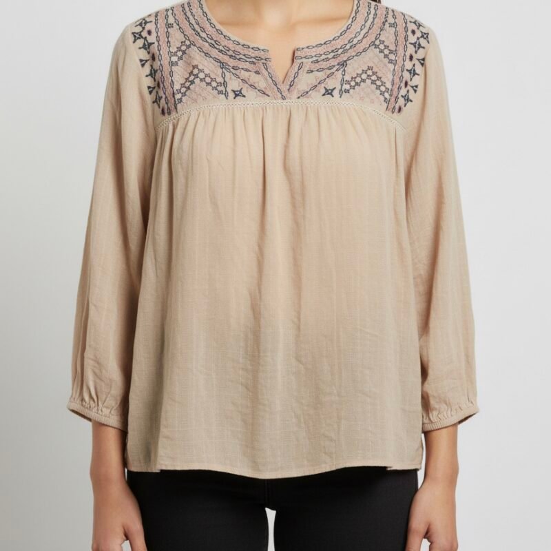 Blusa Beige Bordada KNOX ROSE