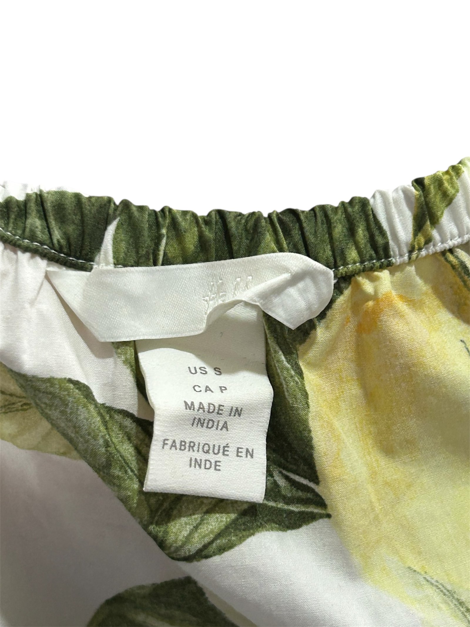 Blusa crop floral H&M - Imagen 3