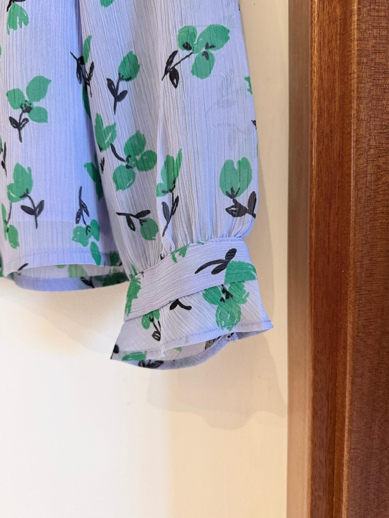 Blusa Floral Elegante ANN TAYLOR - Imagen 4