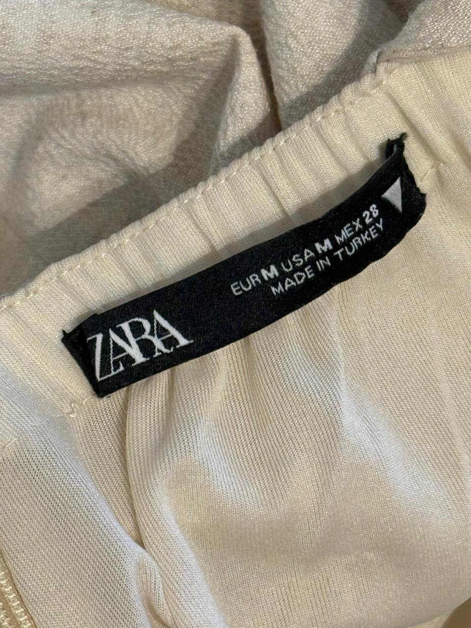 Vestido Minimalista Beige ZARA - Imagen 4