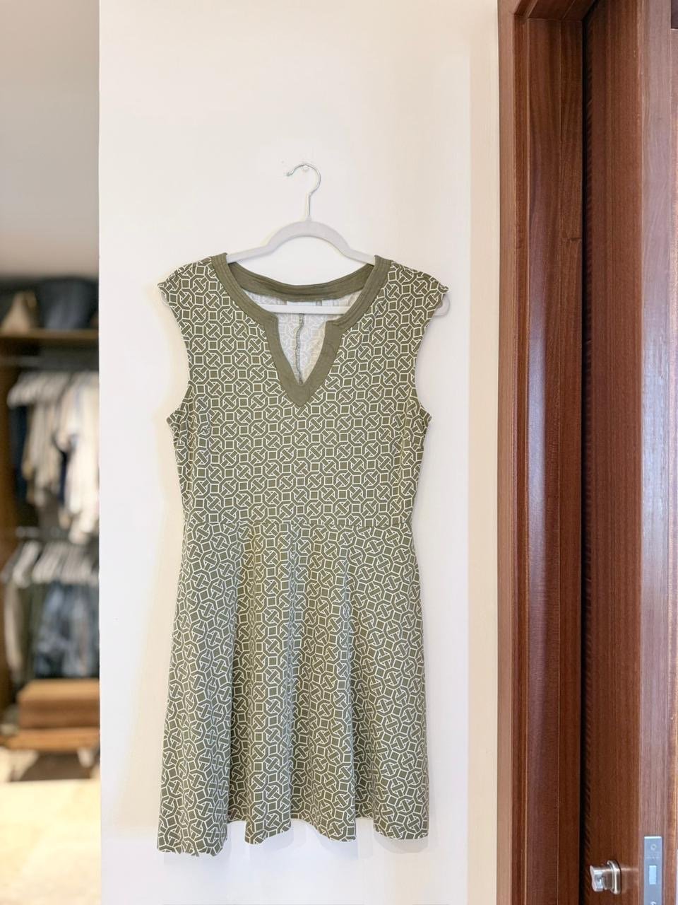 Vestido Verde NEW YORK & COMPANY - Imagen 2