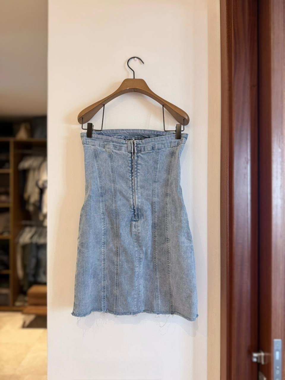 Vestido Strapless Denim MIOU MUSE - Imagen 3