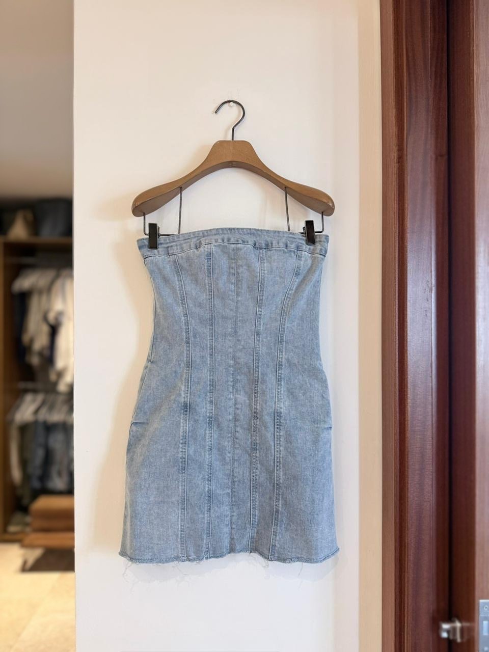 Vestido Strapless Denim MIOU MUSE - Imagen 2